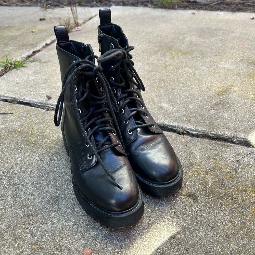 Steve Madden boots